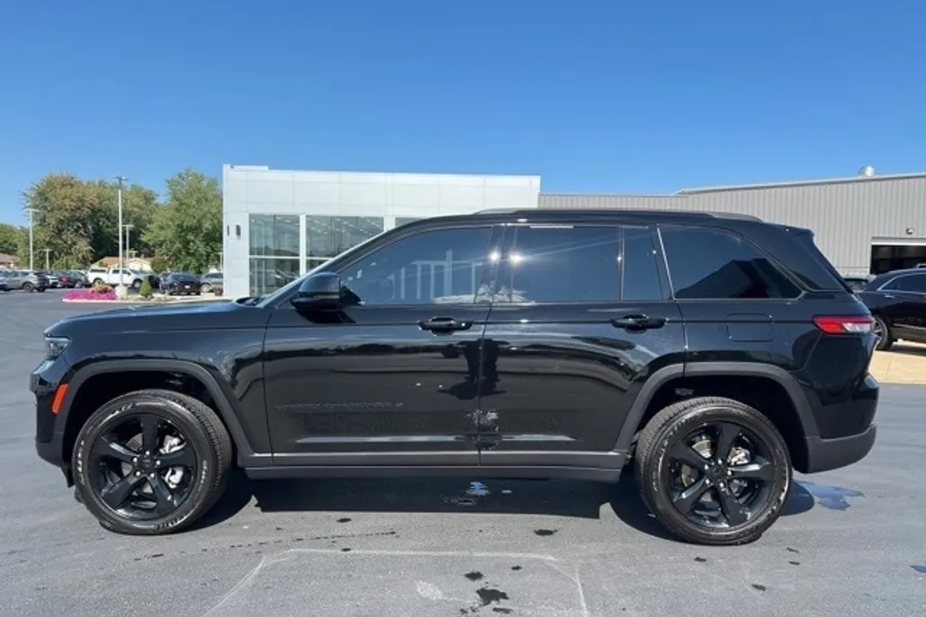 2024 Jeep Grand Cherokee Altitude X photo 1