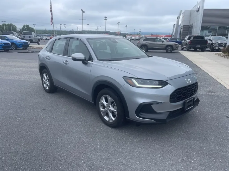 2023 Honda HR-V LX photo 1