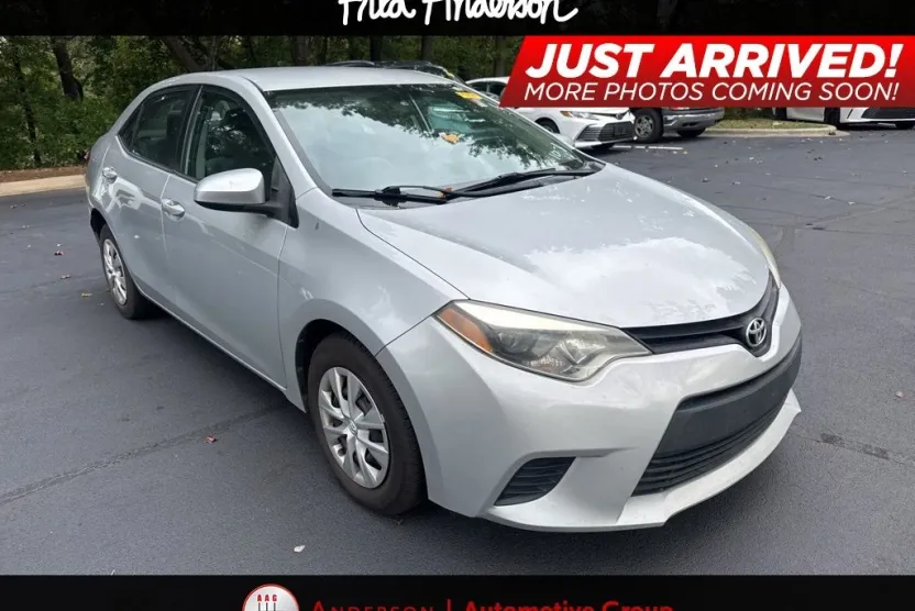 2016 Toyota Corolla L photo 1