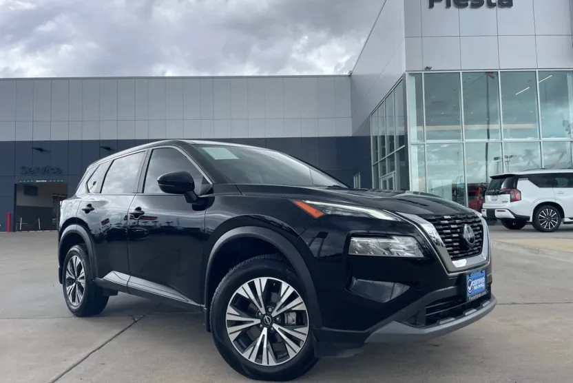 2023 Nissan Rogue SV photo 1
