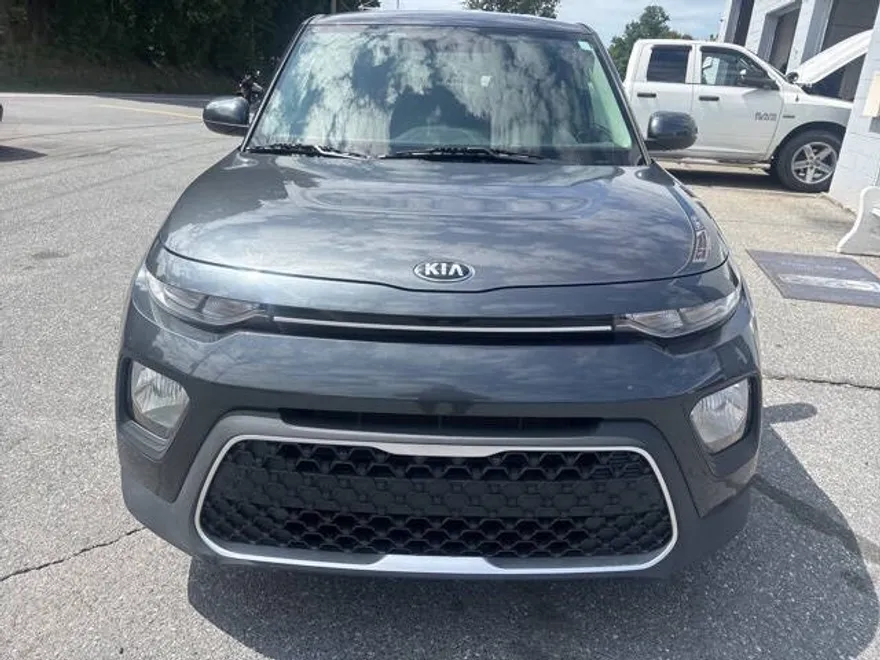 2021 Kia Soul LX photo 1