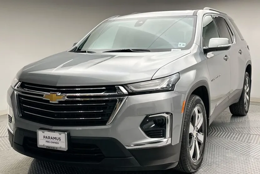 2023 Chevrolet Traverse Leather photo 1