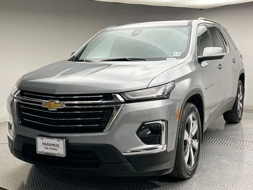 2023 Chevrolet Traverse Leather photo 1