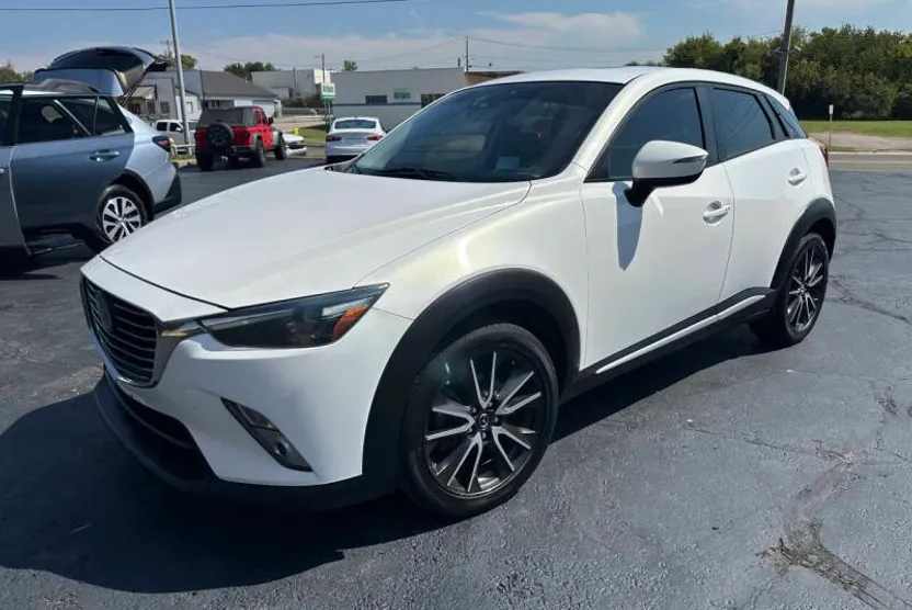 2016 Mazda CX-3 Grand Touring photo 1
