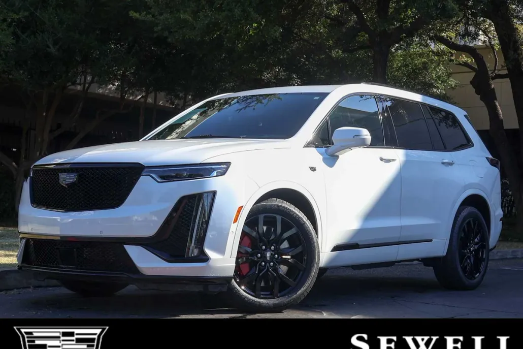 2023 Cadillac XT6 Sport photo 1