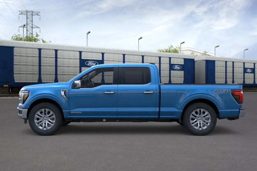 2025 Ford F-150 Lariat photo 1