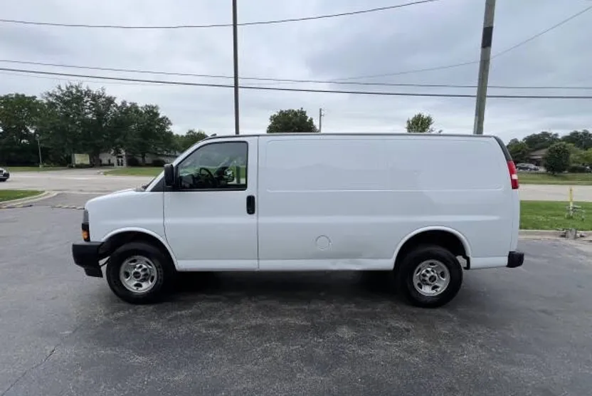 2019 Gmc Savana 2500 Cargo photo 1