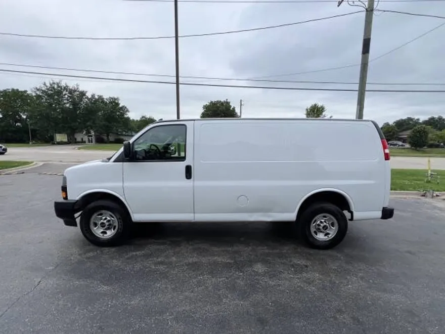 2019 Gmc Savana 2500 Cargo photo 1