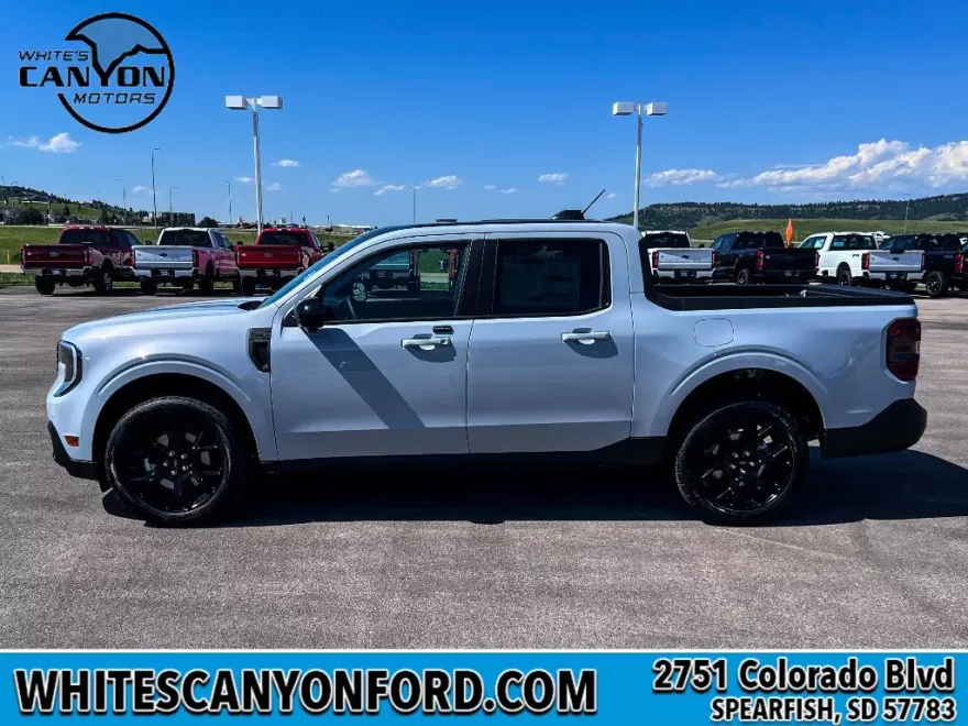 2025 Ford Maverick Lariat photo 1
