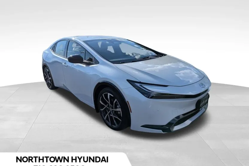 2024 Toyota Prius Prime XSE photo 1