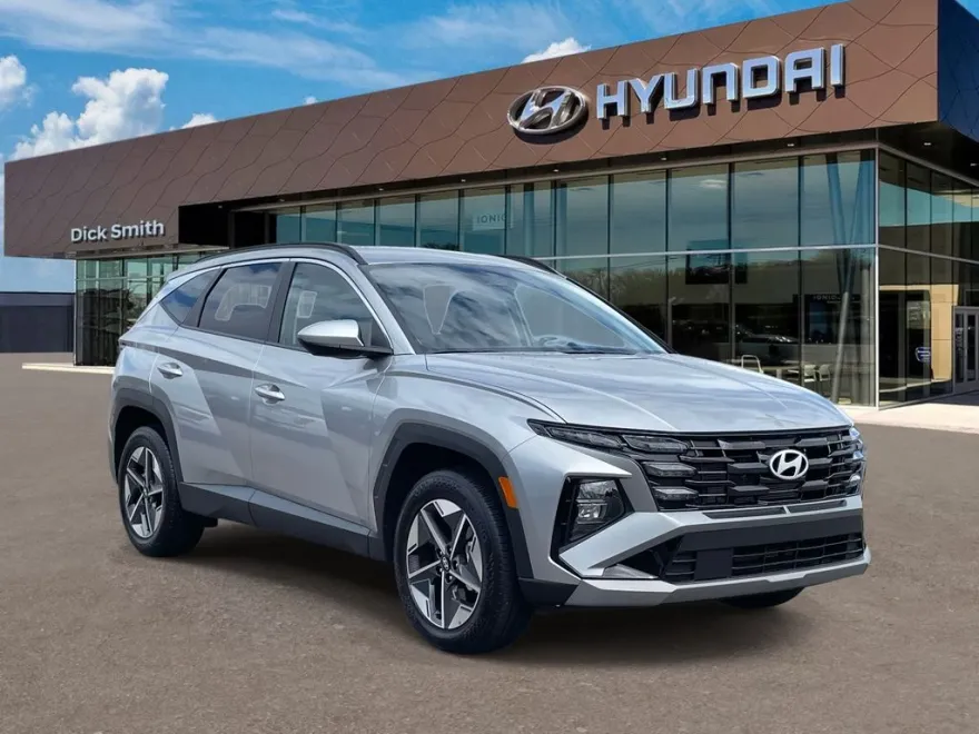 2025 Hyundai Tucson SEL photo 1
