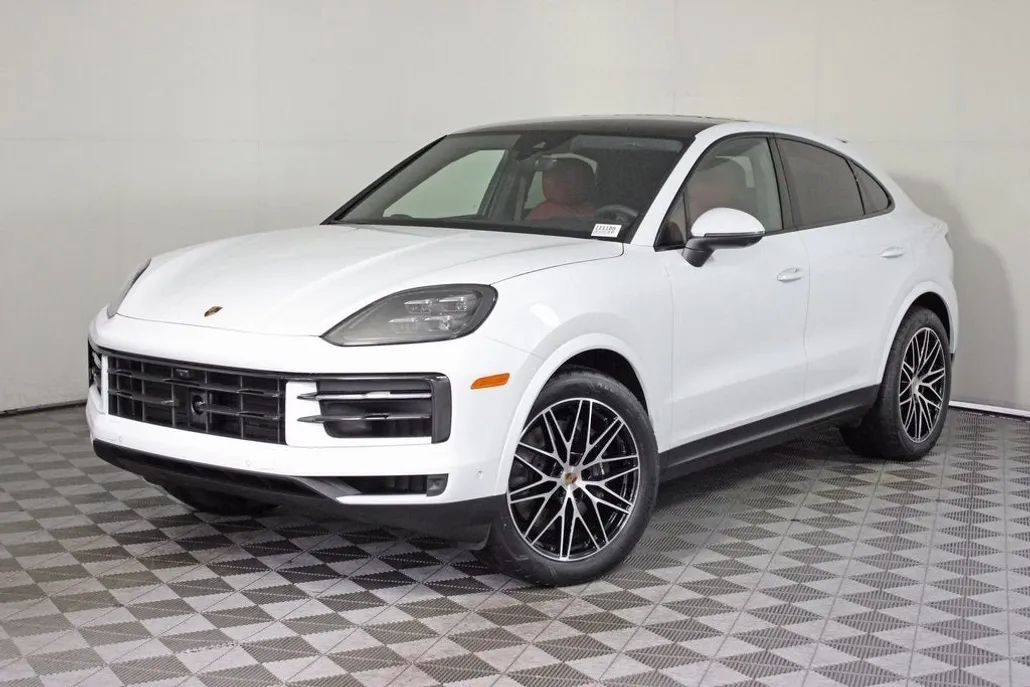 2025 Porsche Cayenne Coupe photo 1