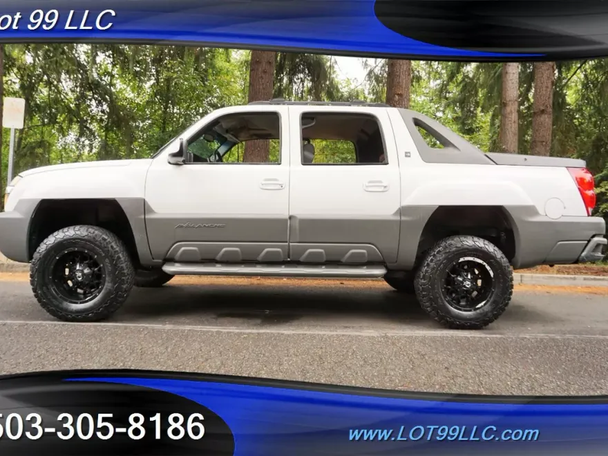 2002 Chevrolet Avalanche photo 1