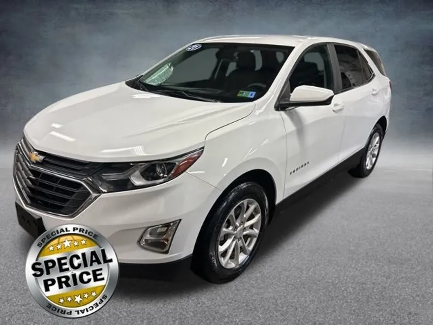 2021 Chevrolet Equinox LT photo 1