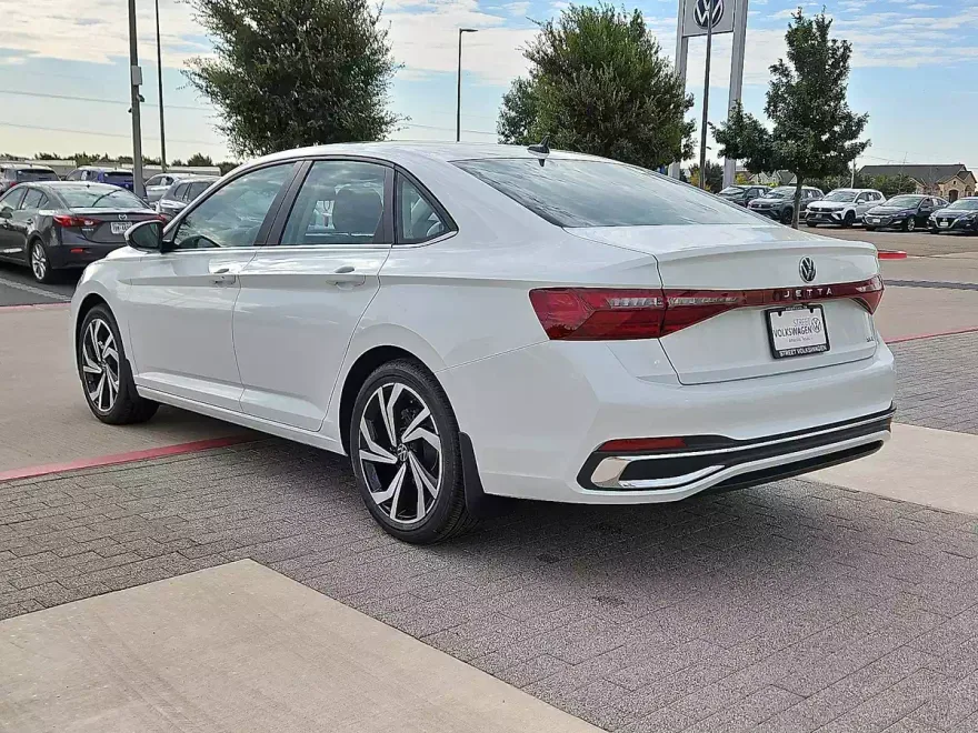 2025 Volkswagen Jetta 1.5T SEL photo 1
