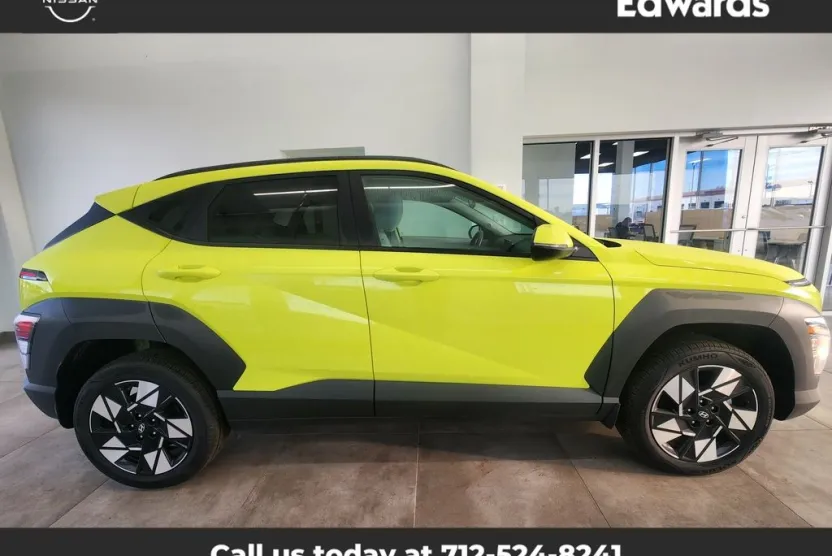 2024 Hyundai Kona SEL photo 1