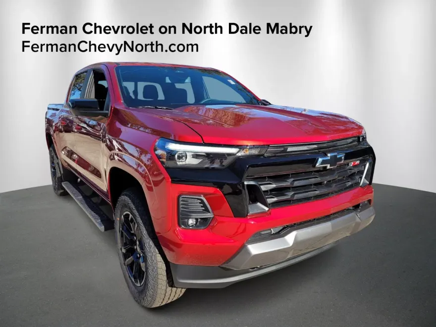 2025 Chevrolet Colorado Z71 photo 1
