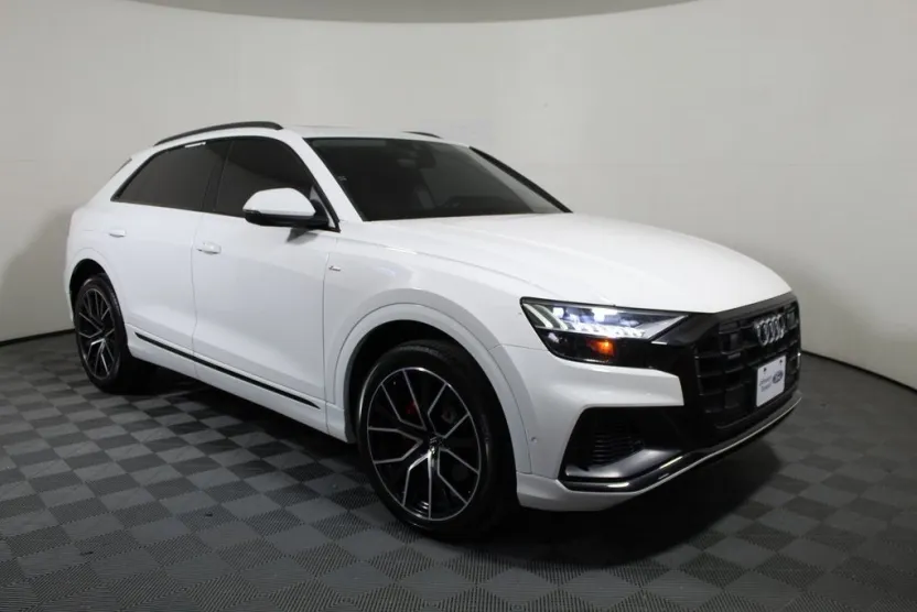 2019 Audi Q8 line Premium Plus photo 1