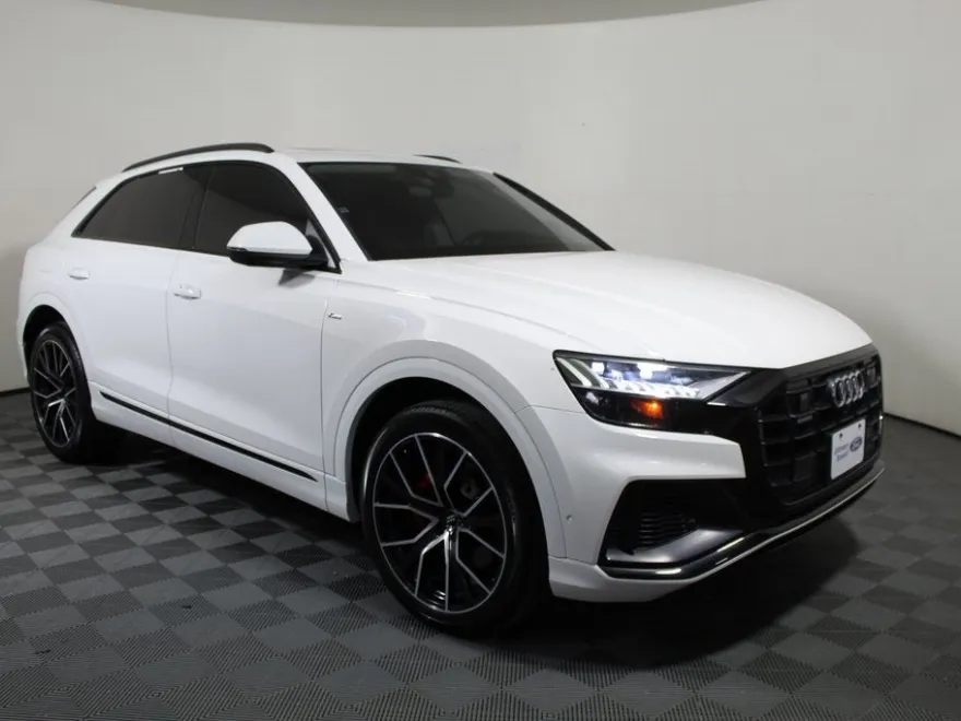 2019 Audi Q8 line Premium Plus photo 1