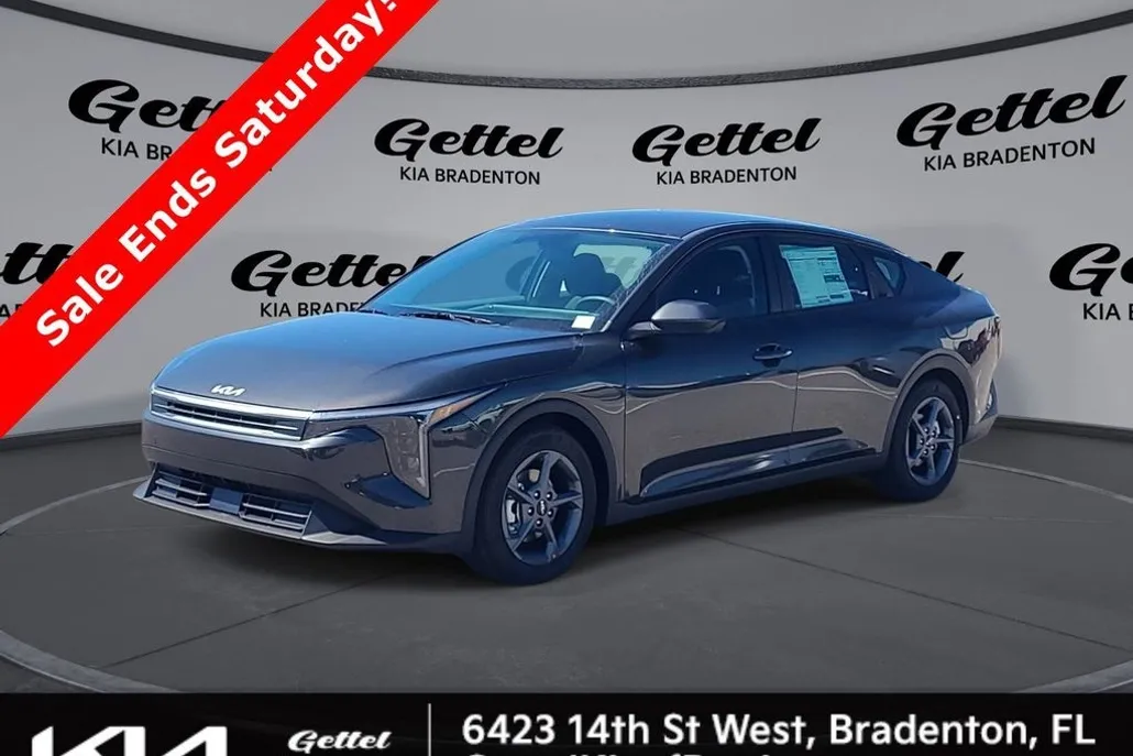 2025 Kia K4 LXS photo 1
