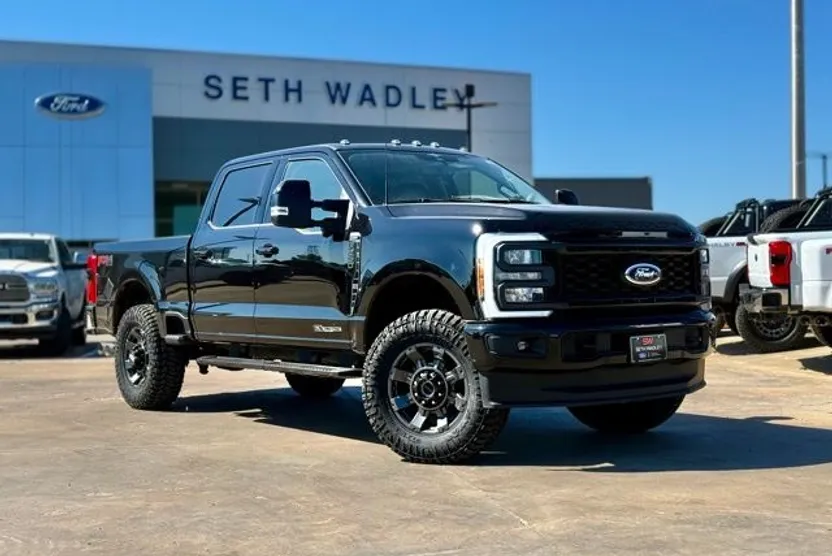2023 Ford F-250 Lariat photo 1