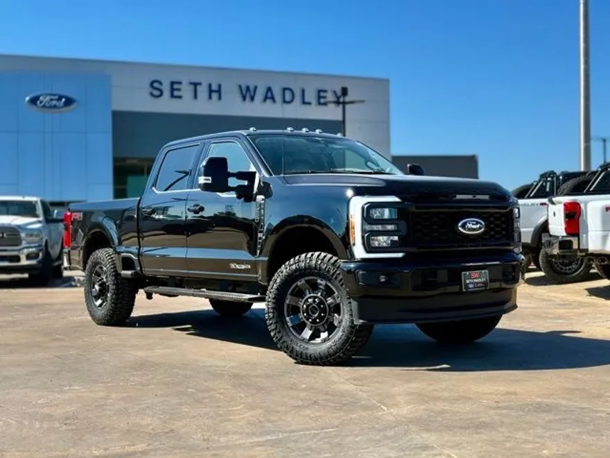 2023 Ford F-250 Lariat photo 1