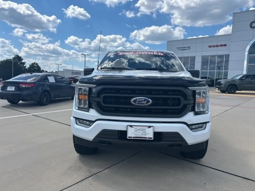 2023 Ford F-150 XLT photo 1