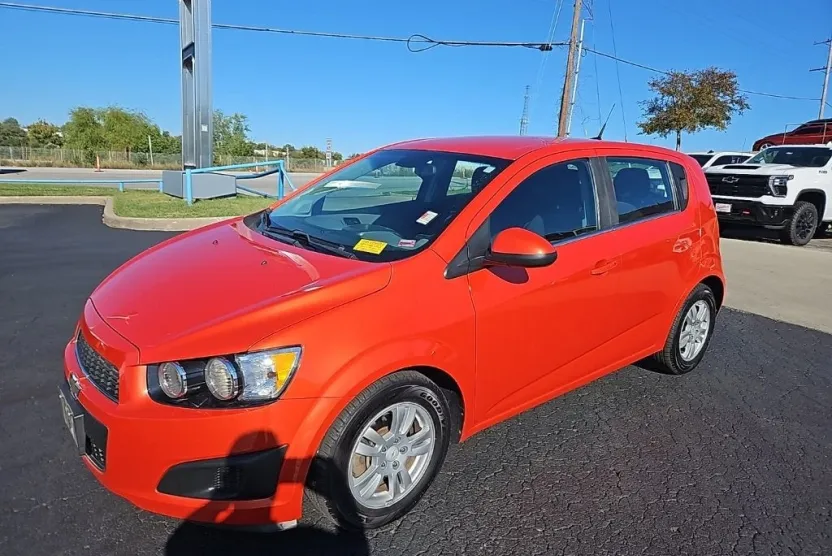2012 Chevrolet Sonic LT photo 1