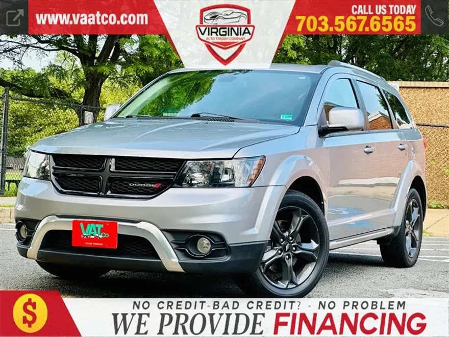 2020 Dodge Journey Crossroad photo 1