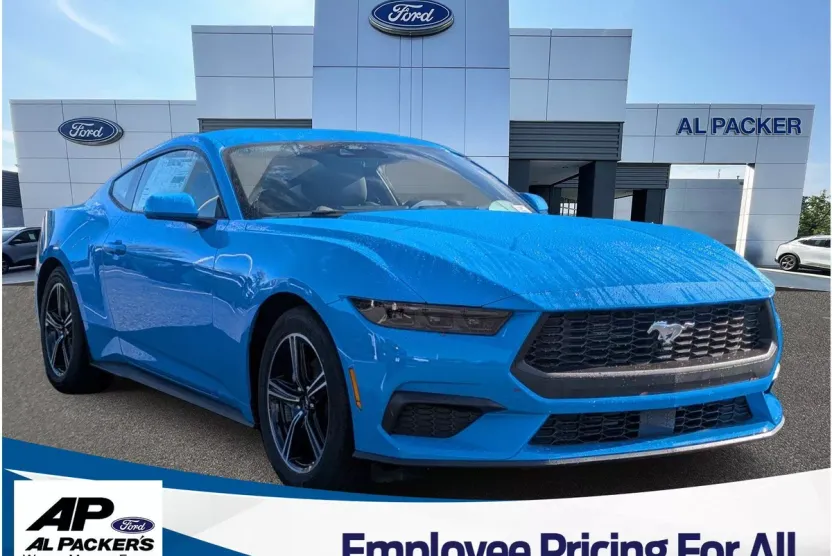 2025 Ford Mustang EcoBoost photo 1