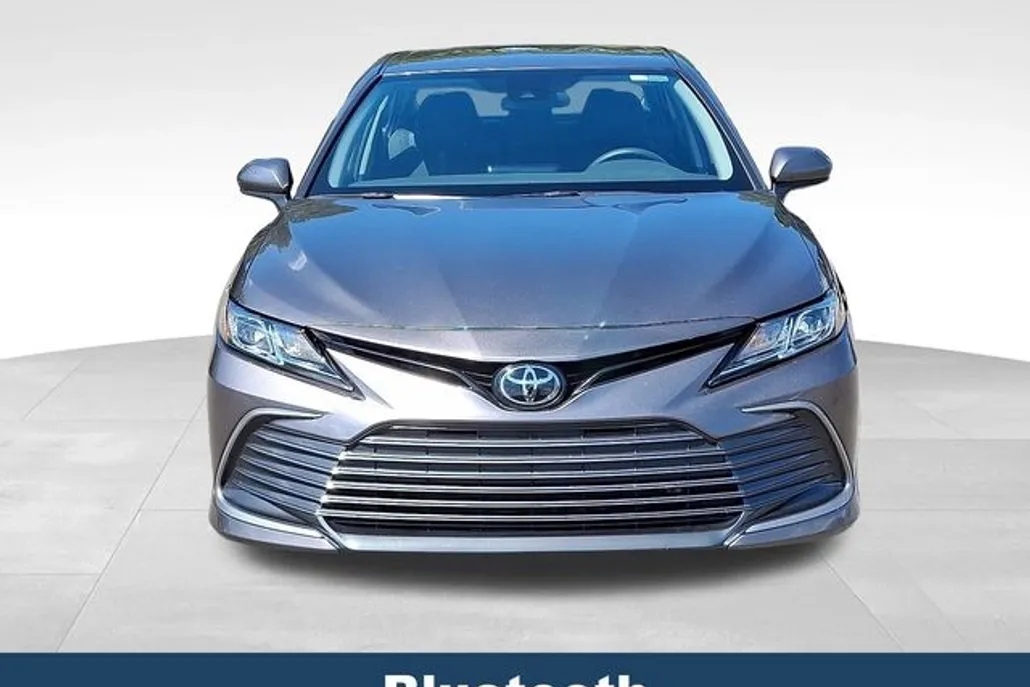 2024 Toyota Camry LE photo 1