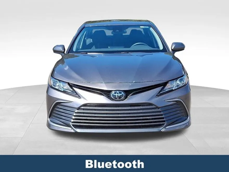 2024 Toyota Camry LE photo 1