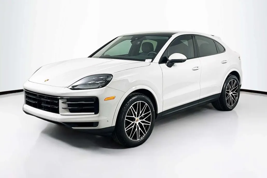 2025 Porsche Cayenne Coupe photo 1