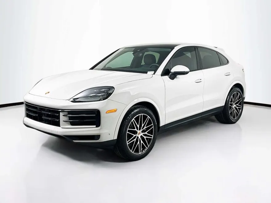 2025 Porsche Cayenne Coupe photo 1