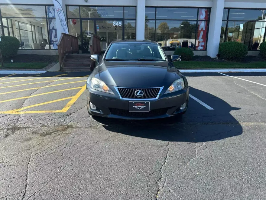 2010 Lexus IS 250 photo 1