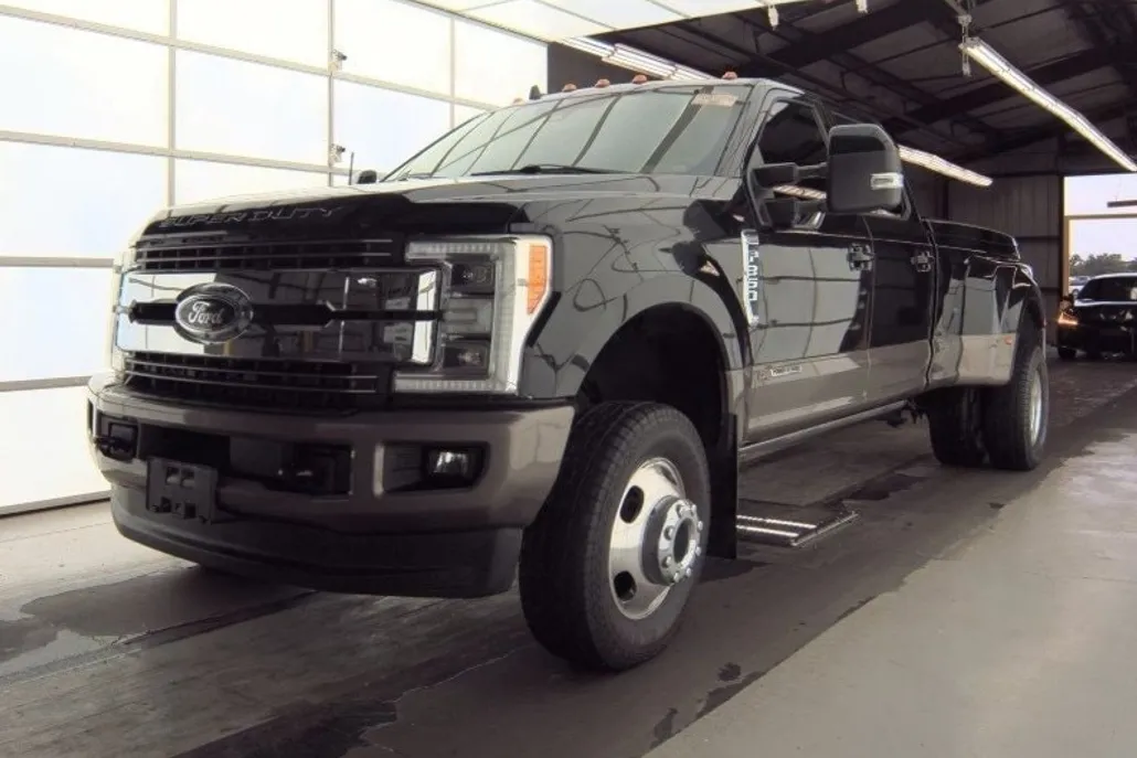 2019 Ford F-350 King Ranch photo 1