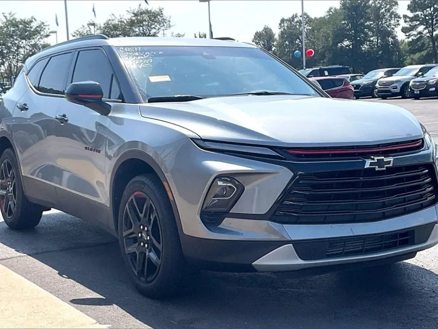 2023 Chevrolet Blazer 2LT photo 1