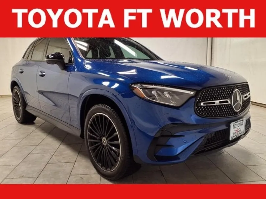 2023 Mercedes Benz GLC 300 4MATIC photo 1