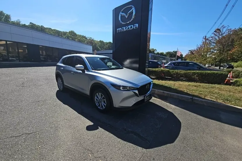 2023 Mazda CX-5 2.5 S Preferred photo 1