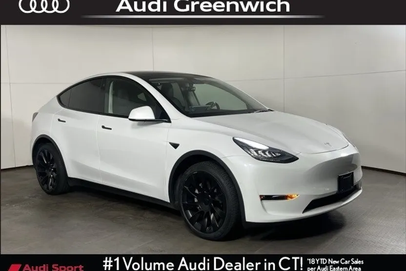 2021 Tesla Model Y Long Range photo 1
