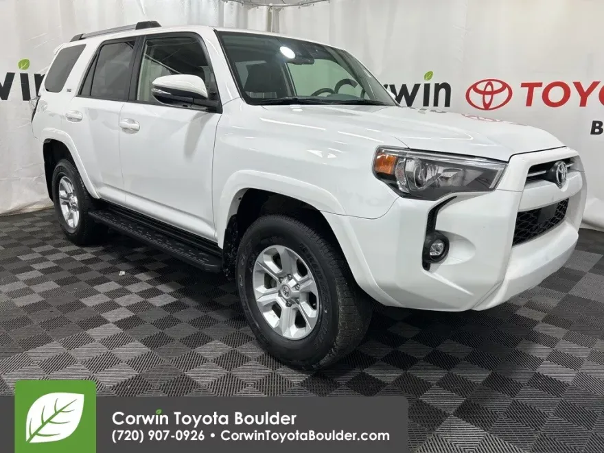 2024 Toyota 4Runner SR5 Premium photo 1