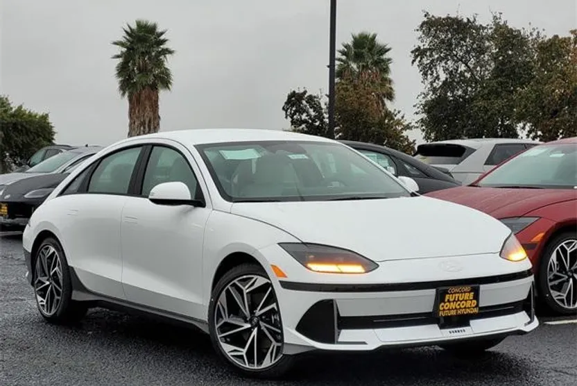 2025 Hyundai Ioniq 6 SEL photo 1