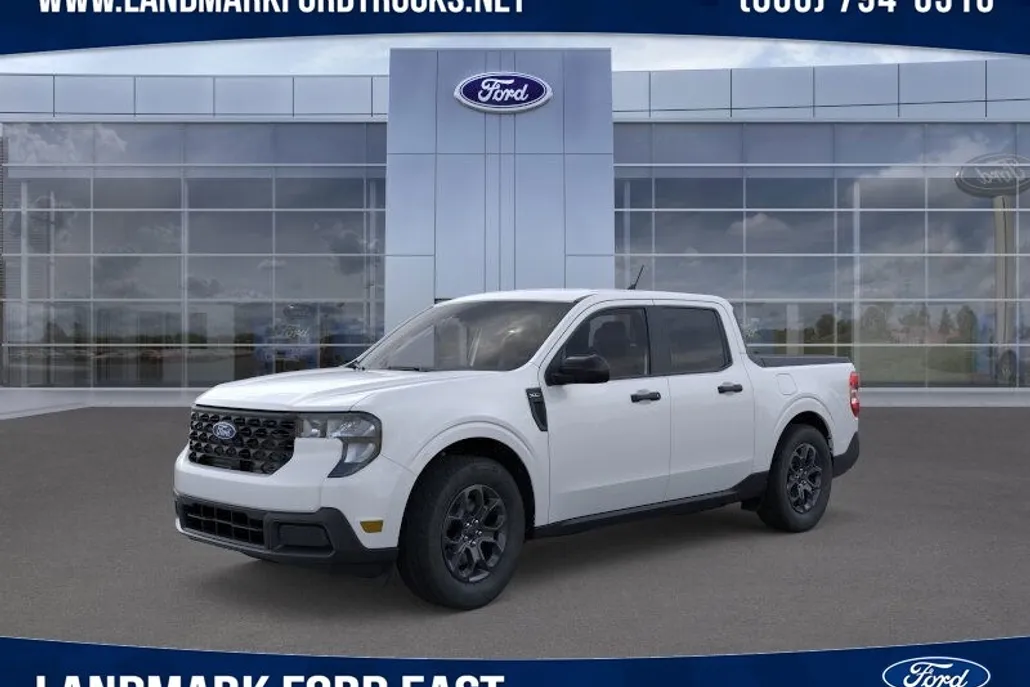 2025 Ford Maverick XLT photo 1