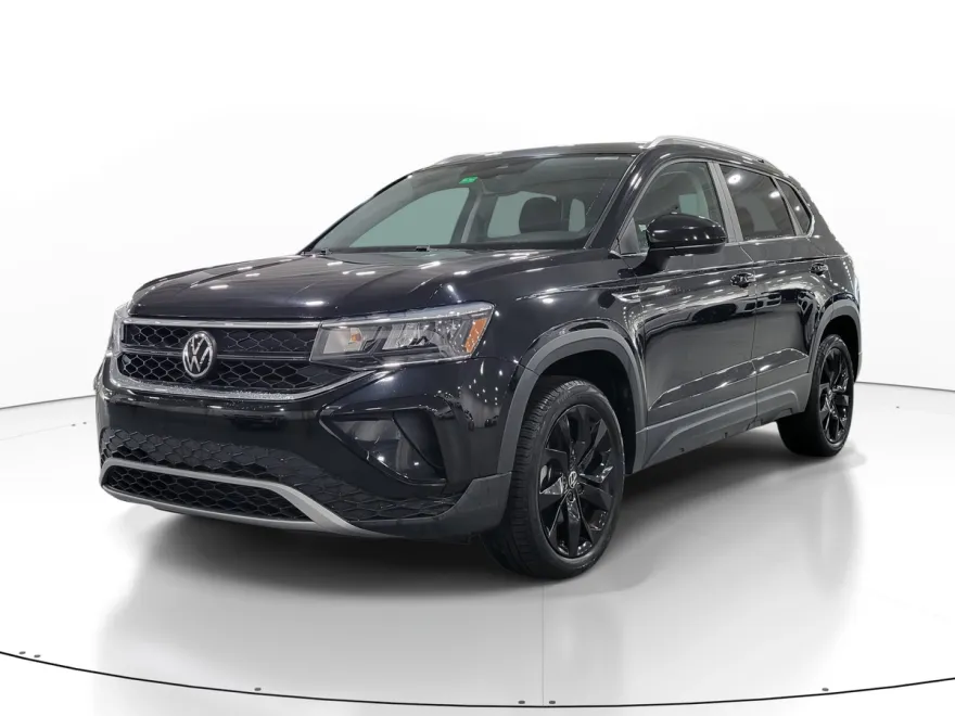 2022 Volkswagen Taos SE photo 1