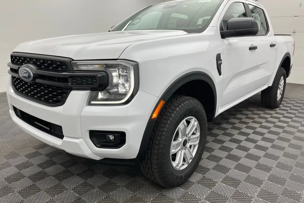 2025 Ford Ranger XL photo 1