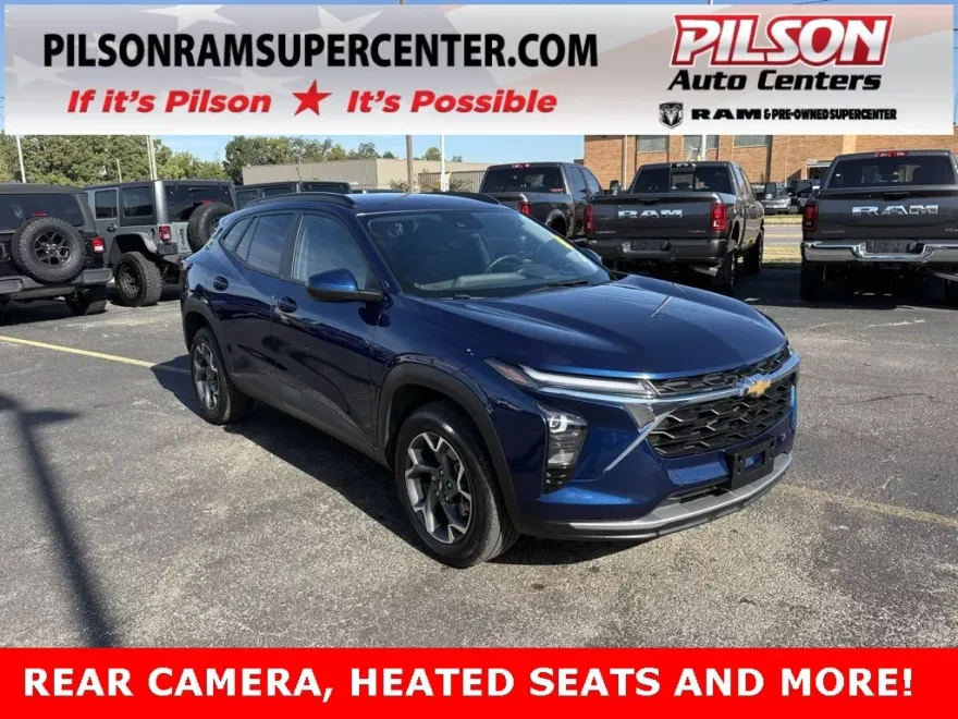 2024 Chevrolet Trax LT photo 1