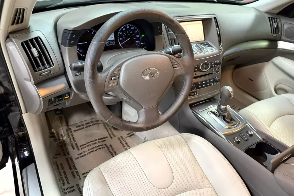 2012 Infiniti G37 photo 1