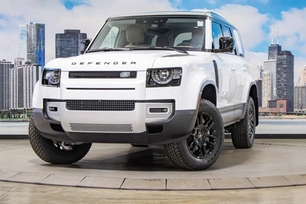 2025 Land Rover Defender 110 S photo 1