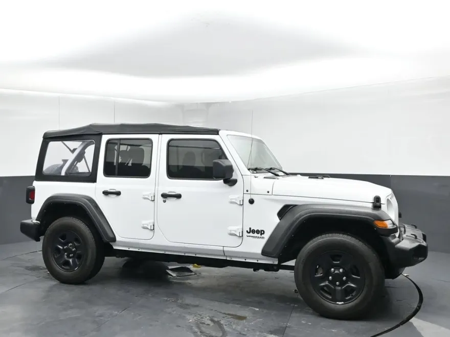 2022 Jeep Wrangler Unlimited Sport photo 1