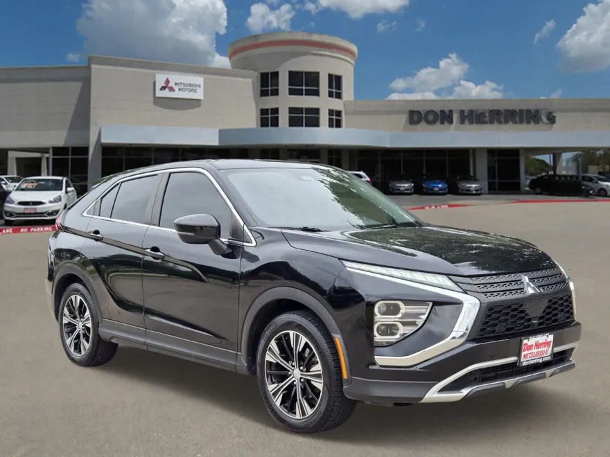 2022 Mitsubishi Eclipse Cross SE photo 1
